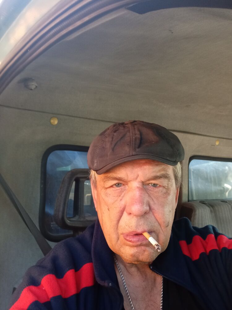  25230933  Ravil, 61 ,    