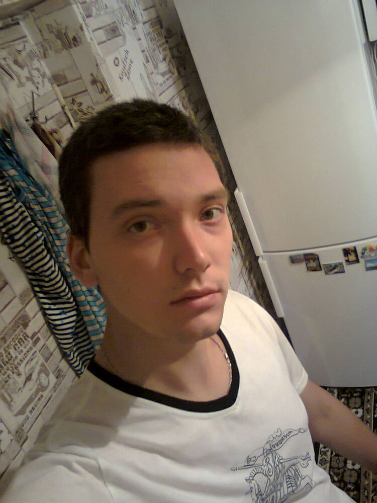  9830563  , 33 ,    