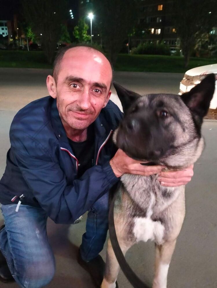  46383173  YA, 44 ,    --