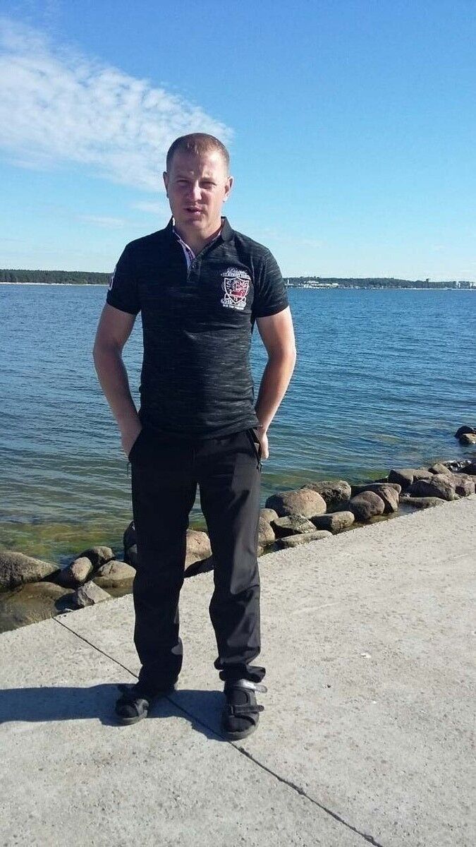  ,   Ruslan, 47 ,   ,   , c 
