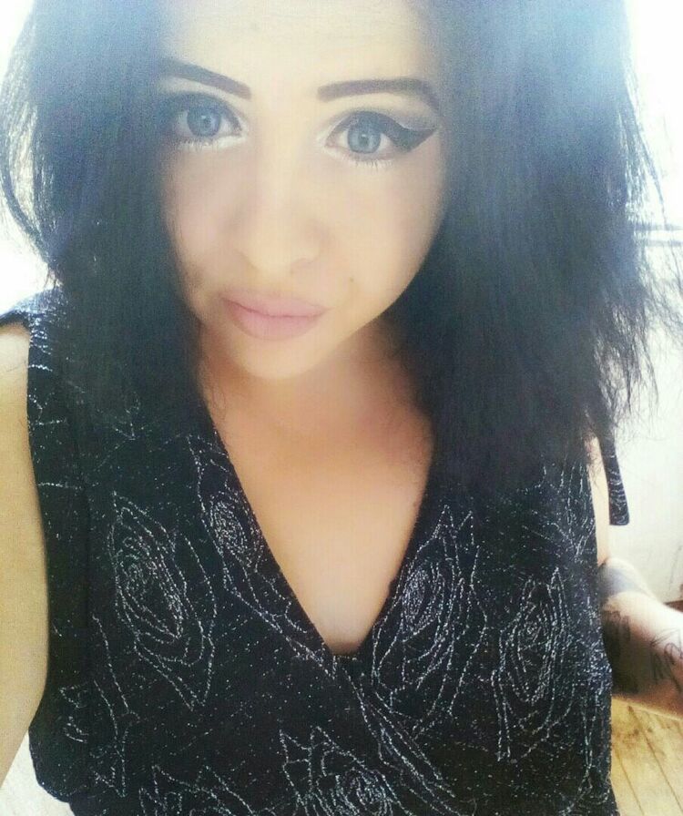  ,   MARINA, 28 ,  