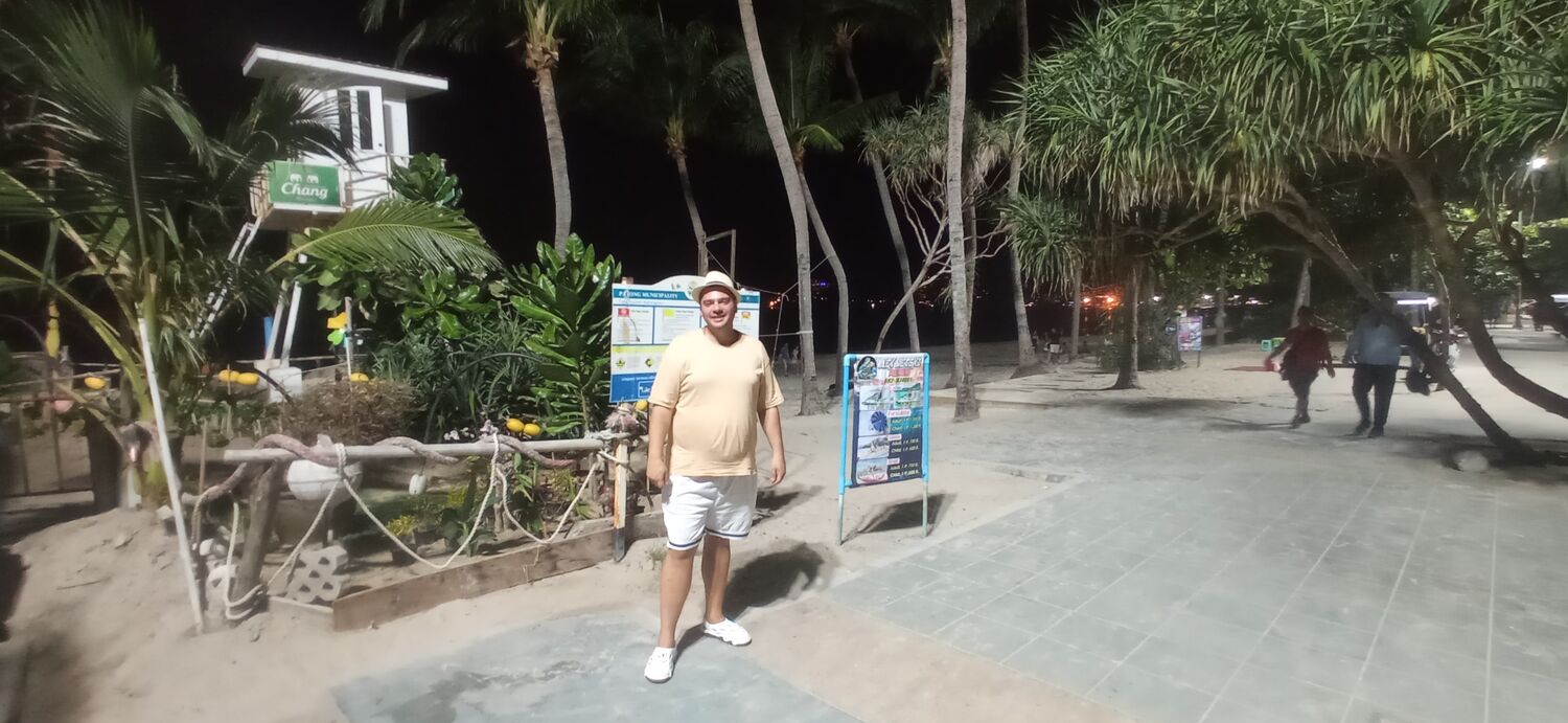 ���������� Chai Nat, ���� ������� Genrih, 40 ���, ������������ ��� ������, ����� � ���������, c�������� ���������, ���������