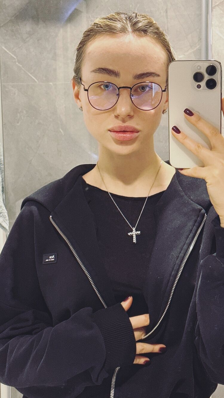  45837183  Viktoria, 29 ,    
