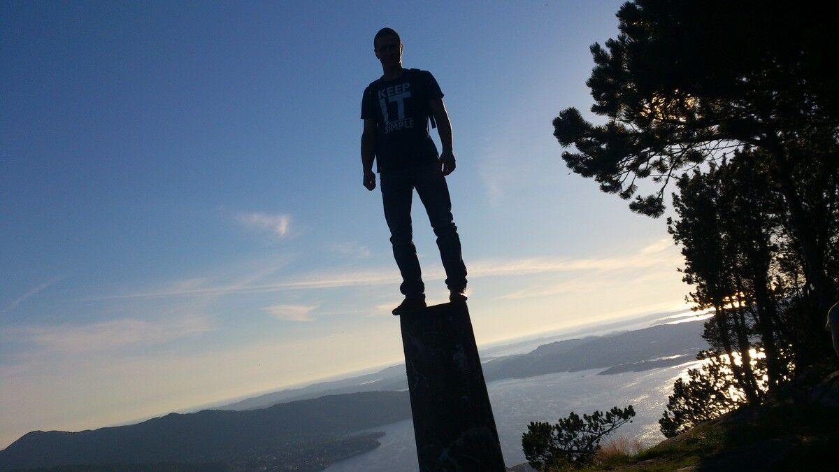  ,   Ruslan, 39 ,   ,   , c 