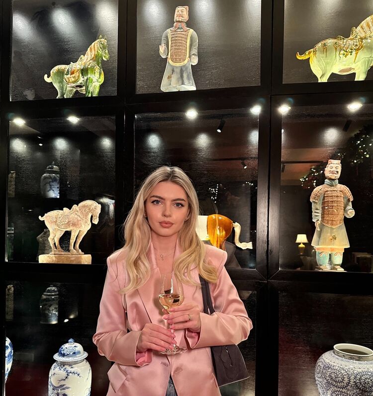 ���� 49664753 ������� ��������, 32 ����, ���� ���������� � ������ ���������