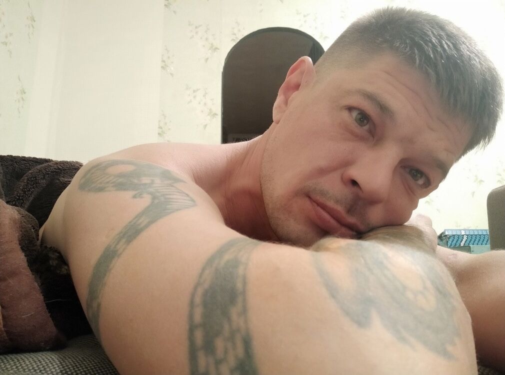  18997623  , 46 ,    