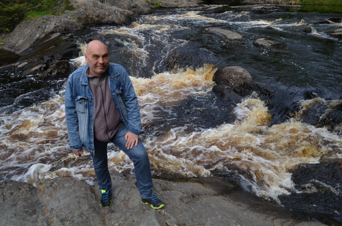  53739143  , 52 ,    -