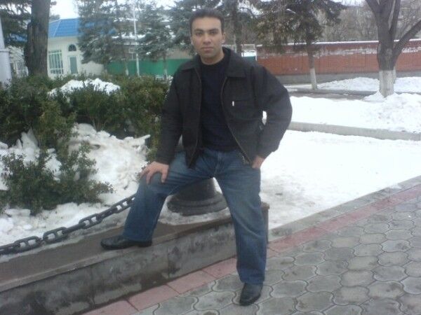  10871243  Alik, 52 ,    