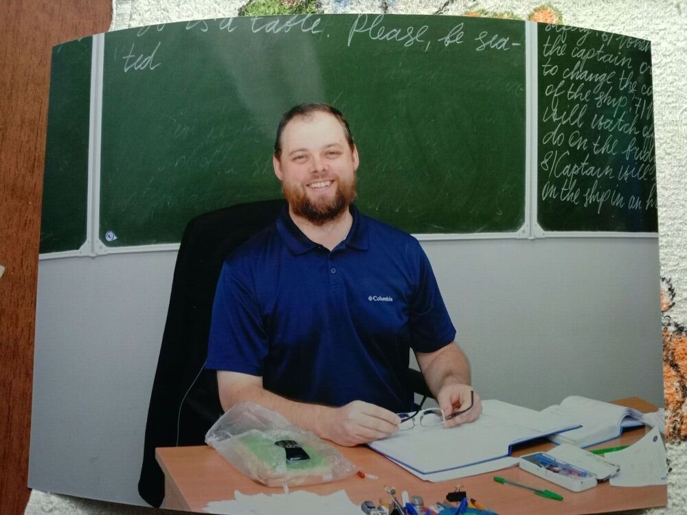  53859673  , 42 ,    --