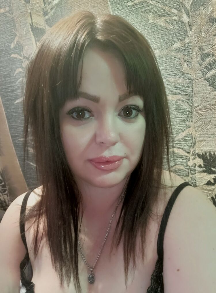  45584463  Ksenia, 45 ,    --