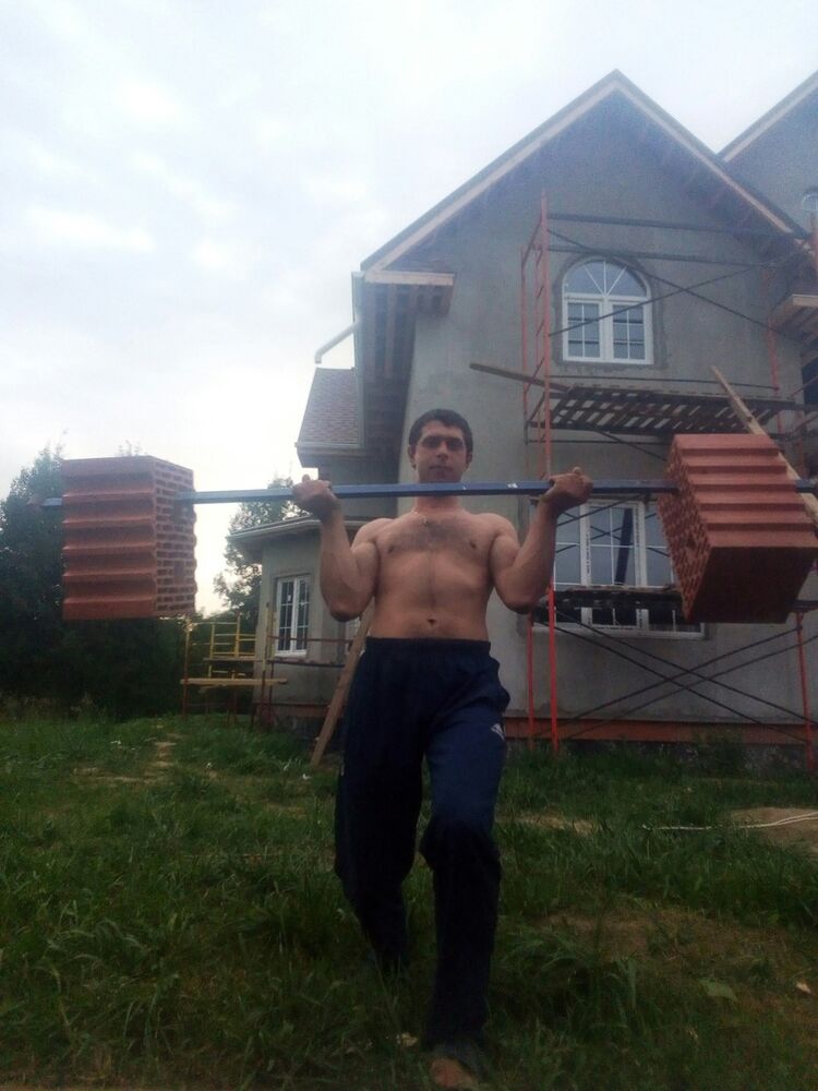  ,   Lavrek, 33 ,     , c 