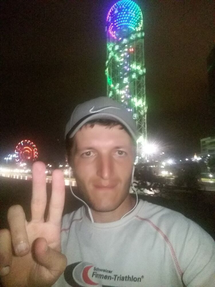  10508993  Lasha, 40 ,    