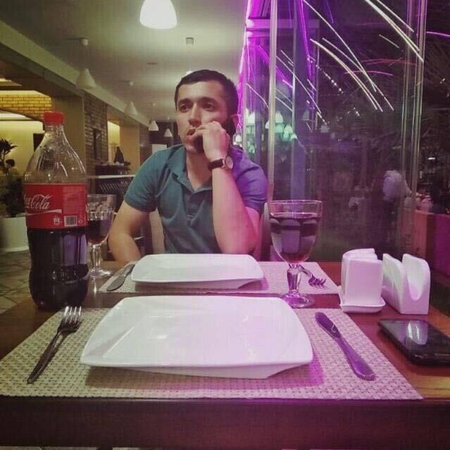  22583393  Komolxon, 35 ,    