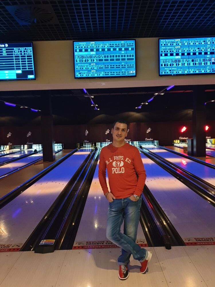  14111943  Mihail, 50 ,    
