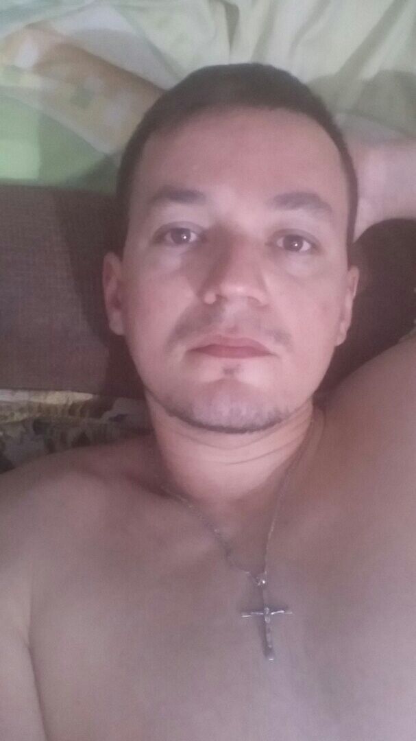  15161813  Vano, 37 ,    