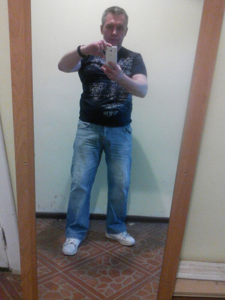  9439873  Maksim, 46 ,    