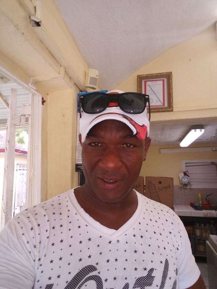  ,   Daniel, 52 ,   ,   , c 