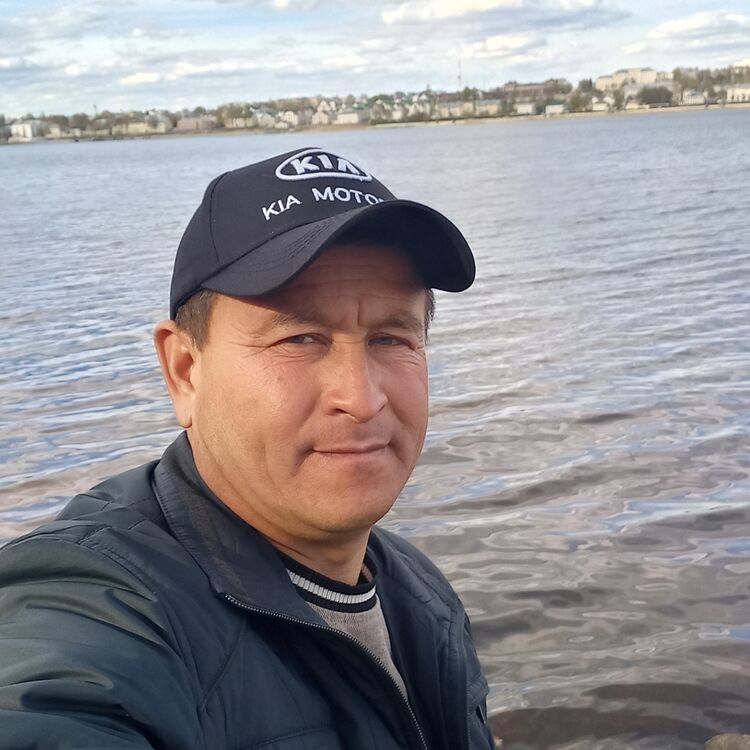  Frankfurt am Main,   Ulugbek, 43 ,   ,   
