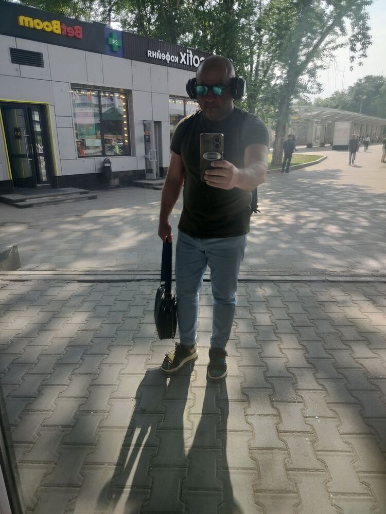  51997743  , 46 ,    