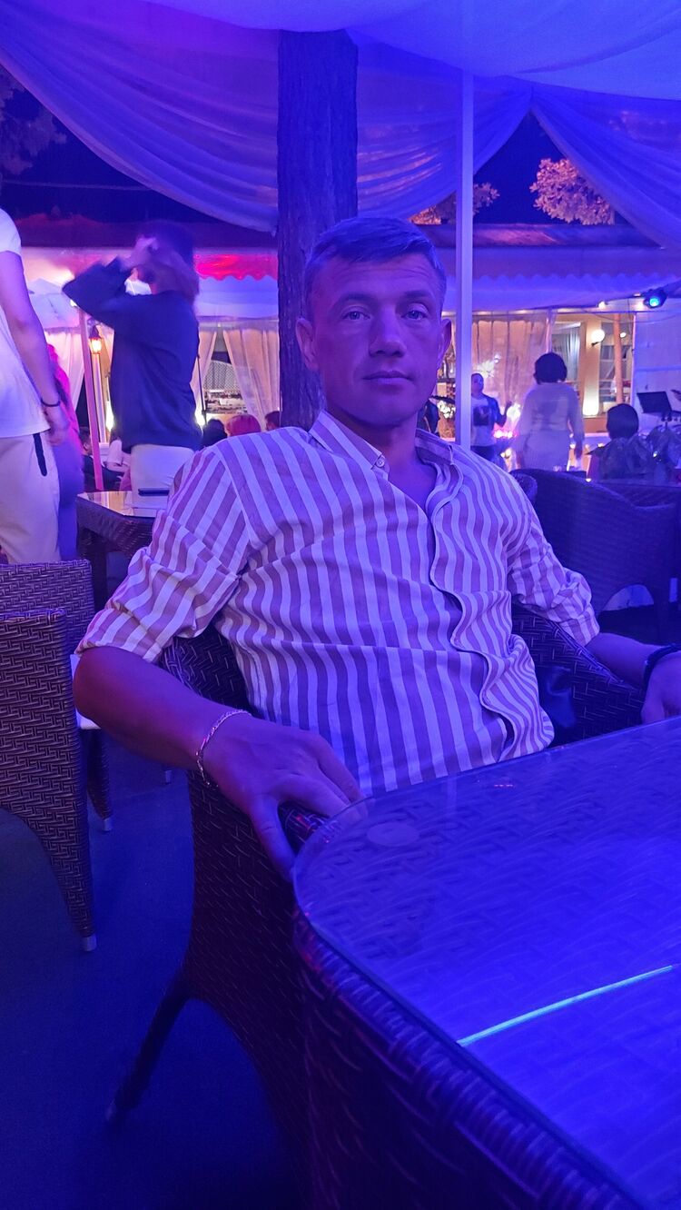  23890643  , 42 ,    -