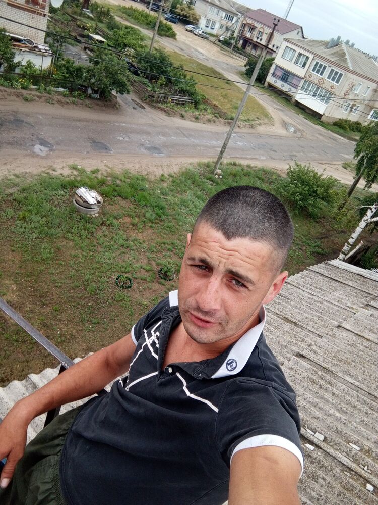  46517143  , 28 ,    