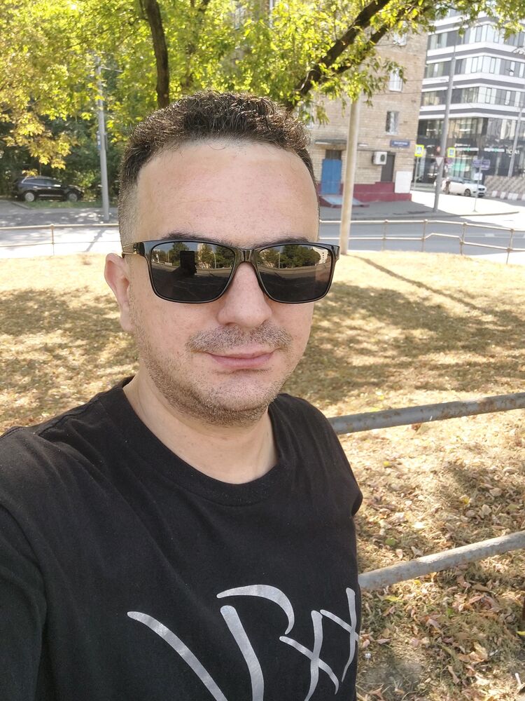  44040033  Farid, 35 ,    