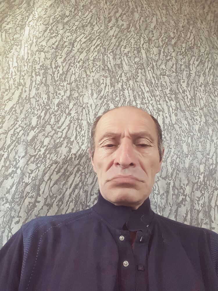  45563893  Tengizi, 63 ,    