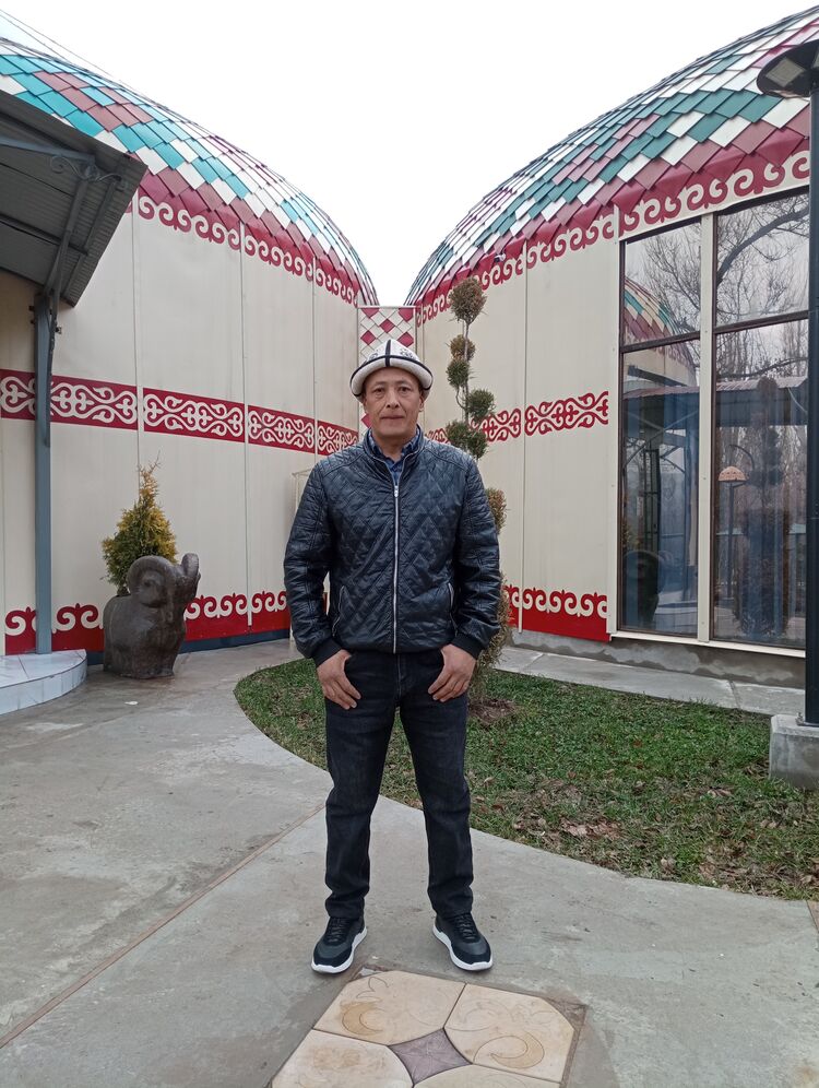  49429363  Samat, 41 ,    