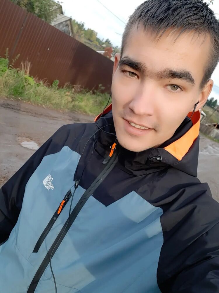  44401053  Alexey, 30 ,    