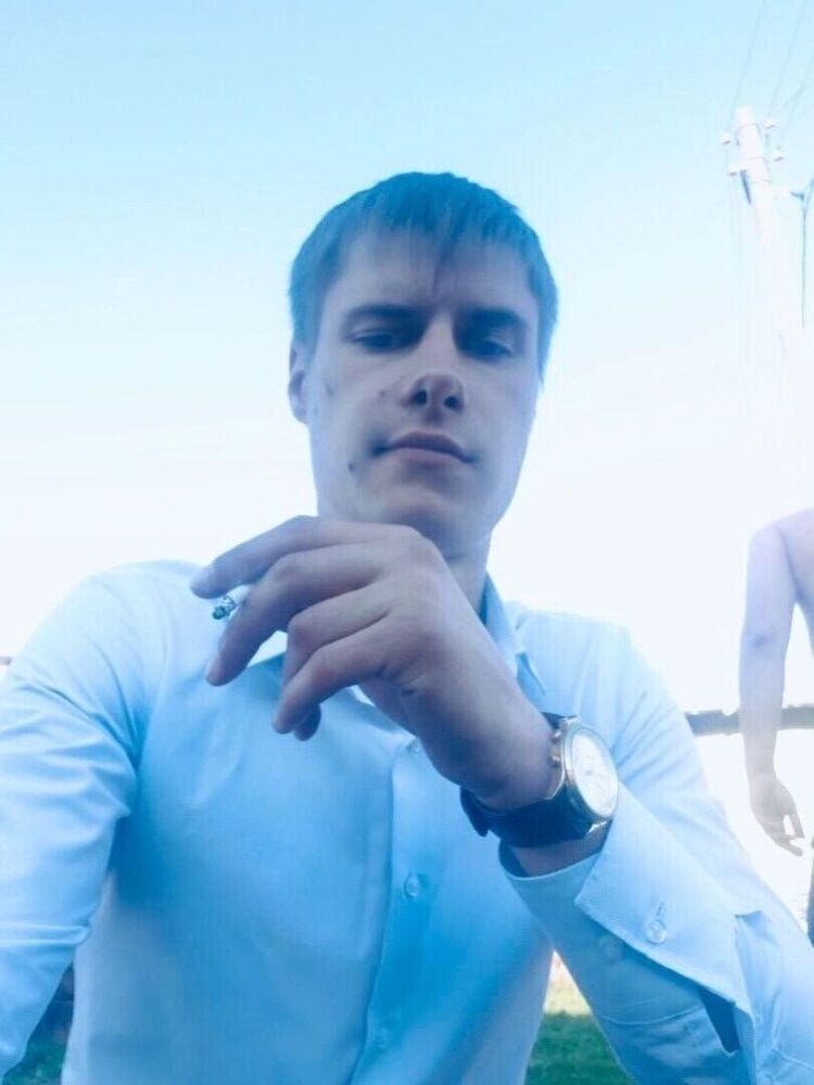  54237883  Roman, 31 ,    -