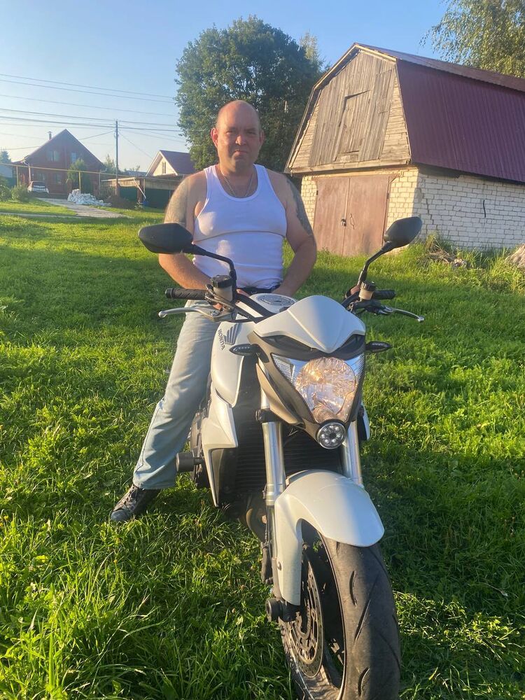  52738113  , 46 ,    