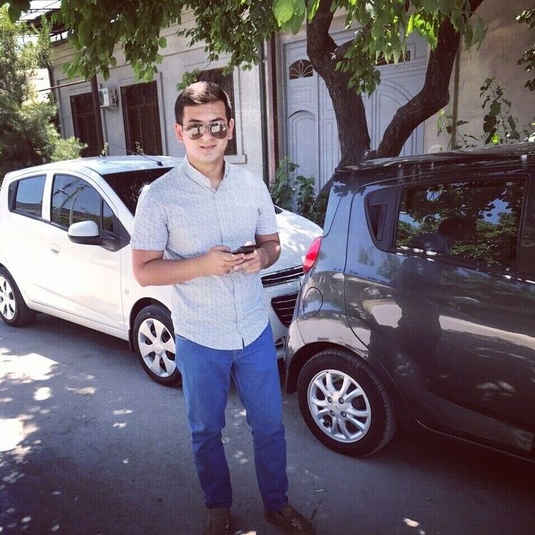  20215853  Serkomilovic, 30 ,    
