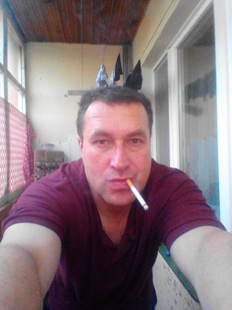  ,   Sasha, 54 ,   
