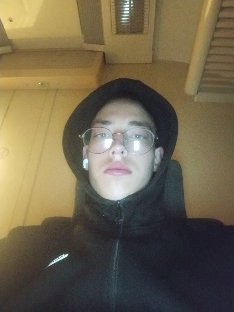  42581423  , 20 ,    