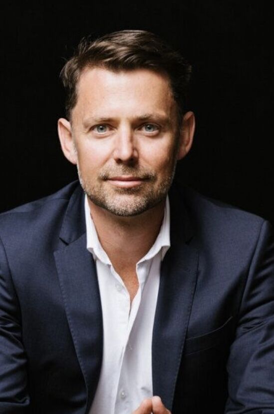  54350323  , 21 ,    -