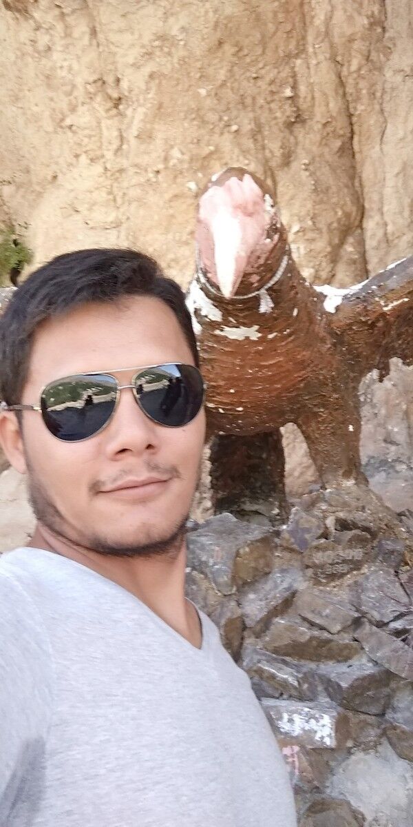  ,   Jomolxon, 38 ,   ,   , c 