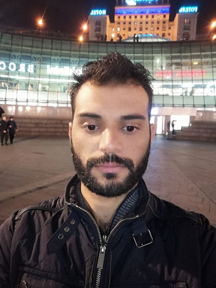  19970453  Emad, 32 ,    