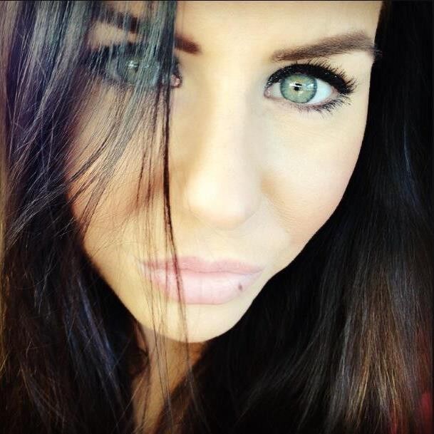  Cionn tSaile,   Polina, 32 ,   ,   , c 
