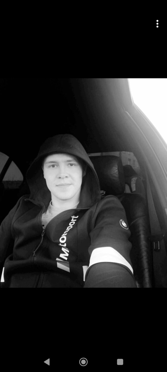  28561013  Evgeny, 32 ,    -