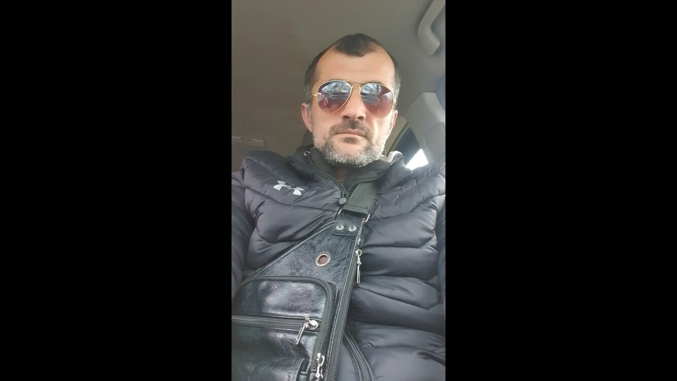  ,   Malxaz, 37 ,   ,   