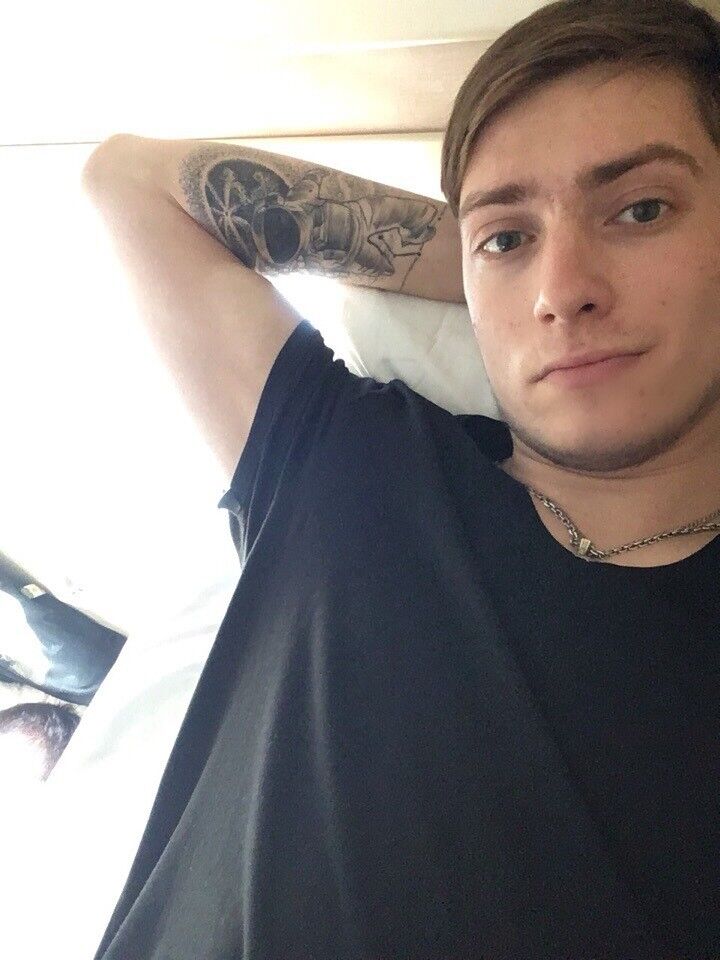  -,   Daniel, 28 ,   ,   , c 
