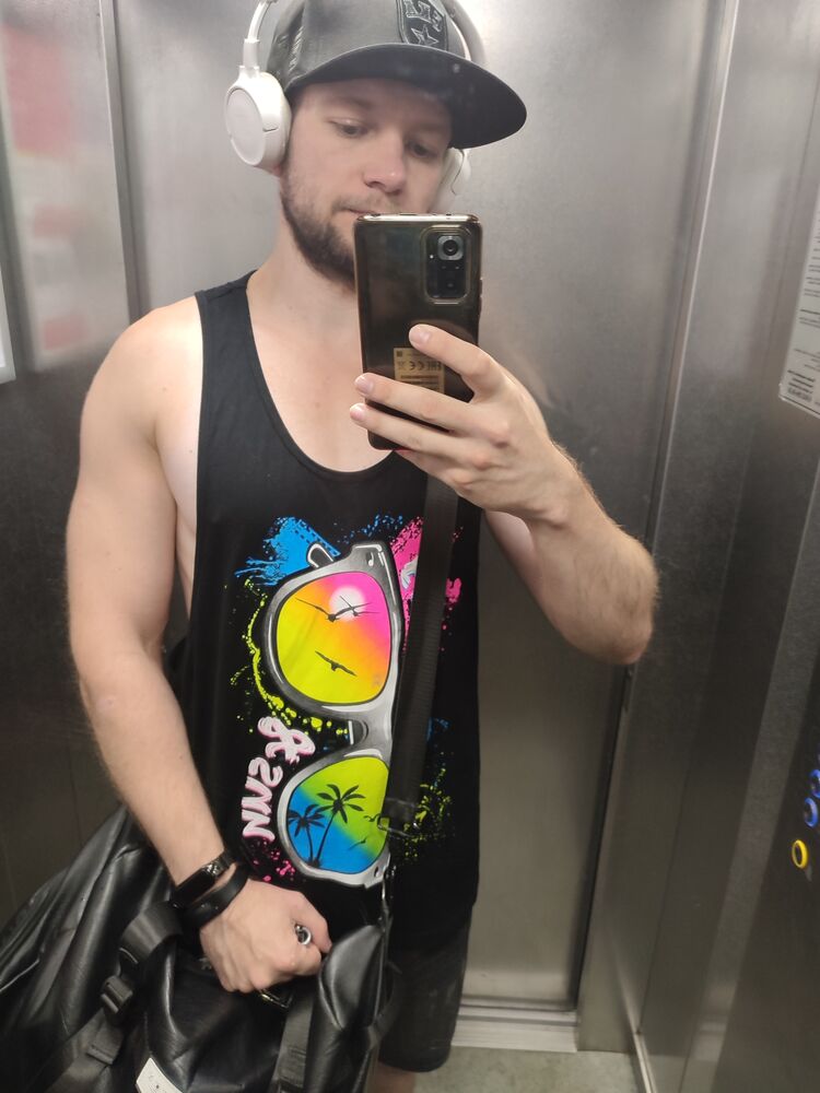  51678443  , 33 ,    -