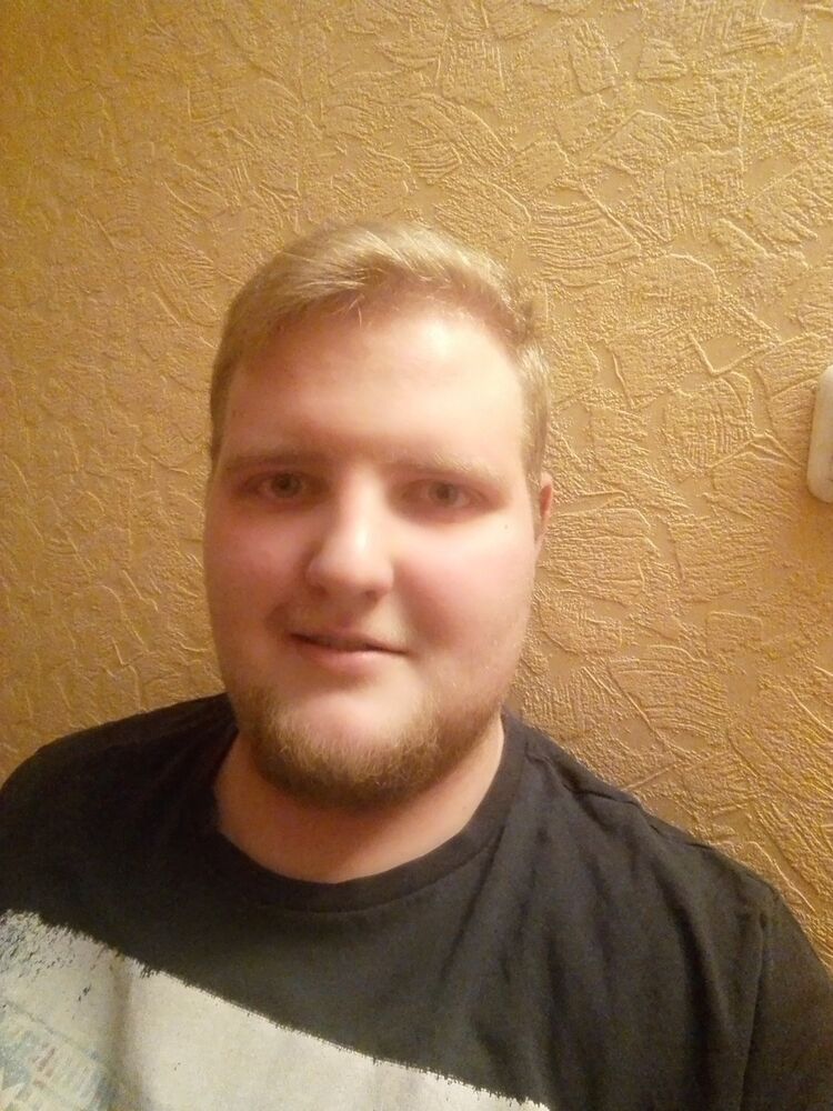  ,   Pavel, 28 ,   