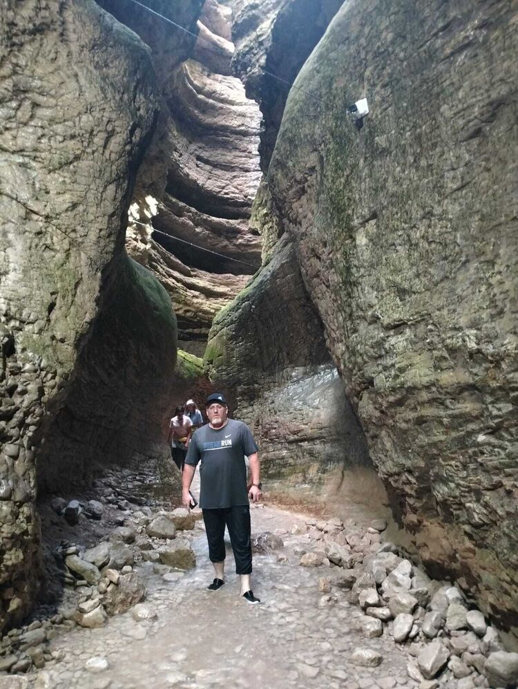  53555383  Zharulla, 42 ,    