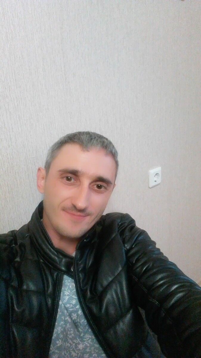  ,   Anton, 38 ,   ,   , c 