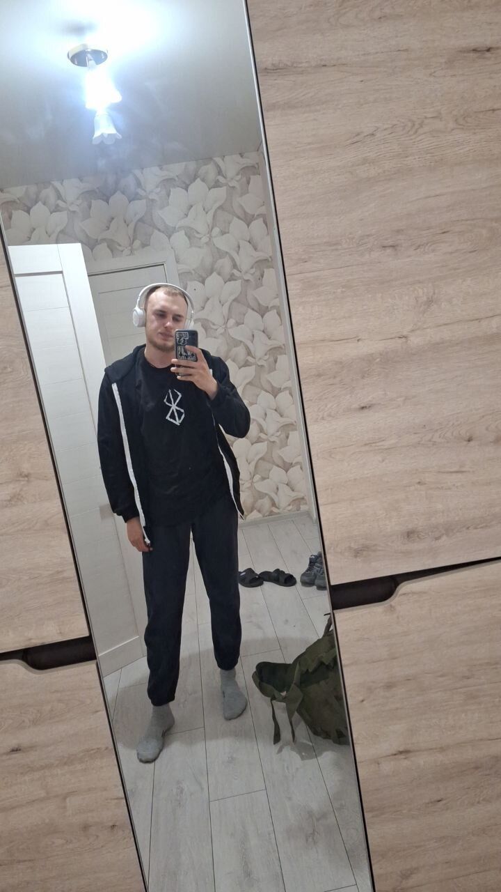  52811573  , 22 ,    