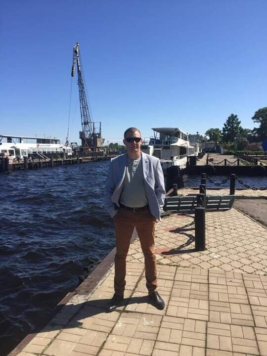  20142053  Andriiy, 41 ,    