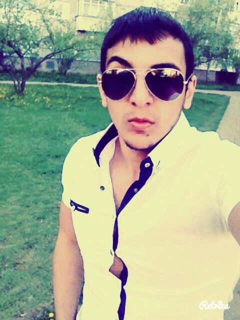  ,   Rustam, 32 ,   