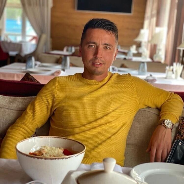  -,   Roman, 38 ,  