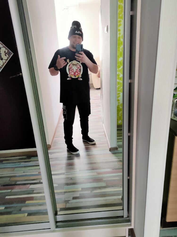  22667183  , 33 ,    